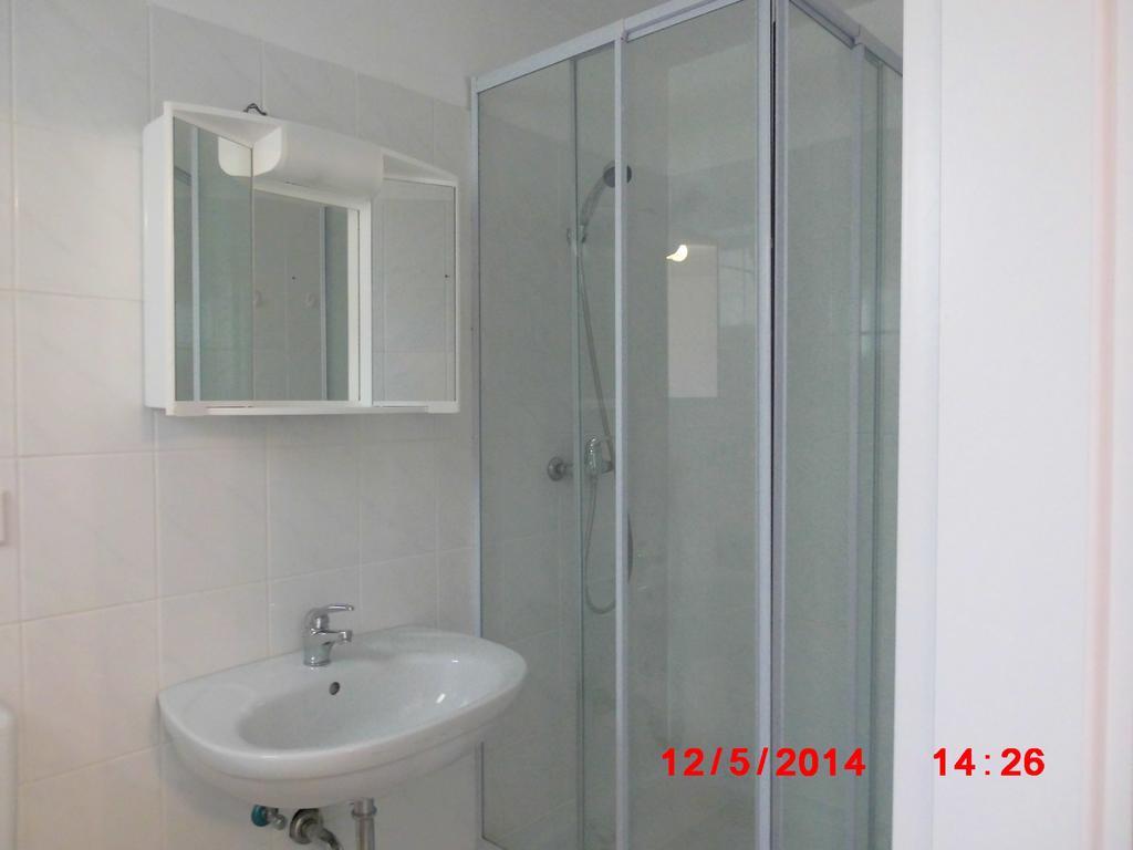 Frankfurt Airport & Fair Apartment Kelsterbach Ruang foto